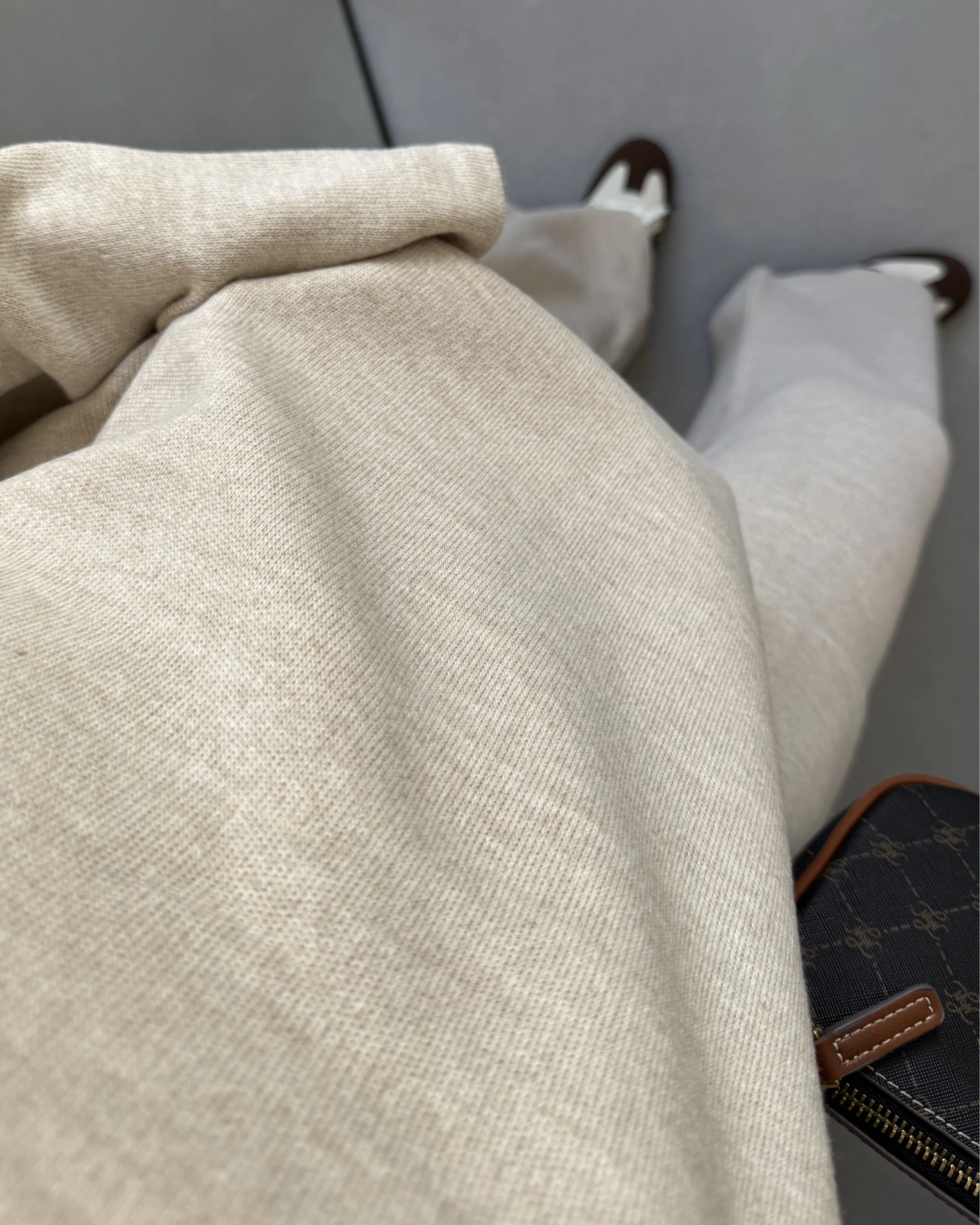 TAŞ ASİMETRİK KESİM TRİKO TAKIM