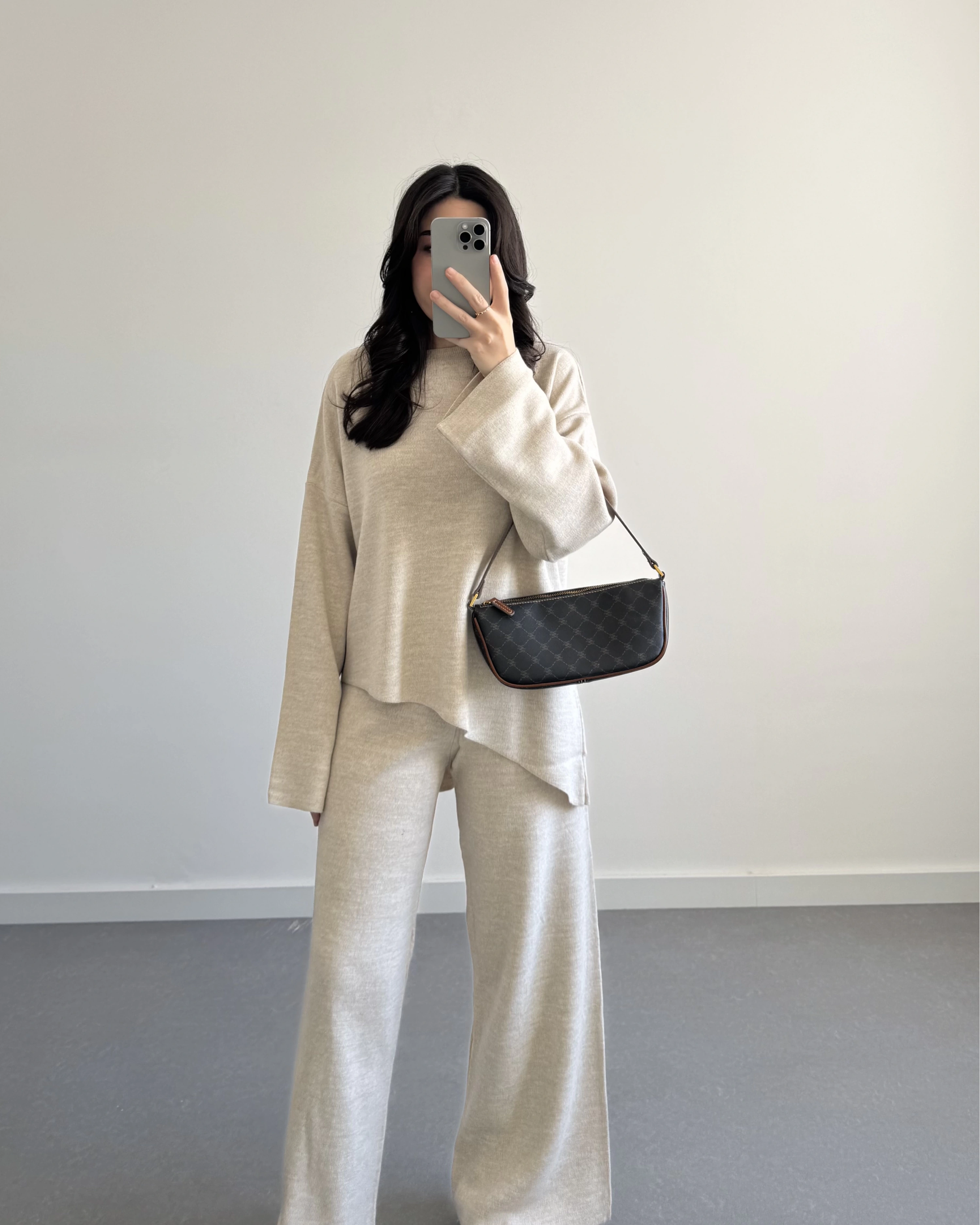 TAŞ ASİMETRİK KESİM TRİKO TAKIM