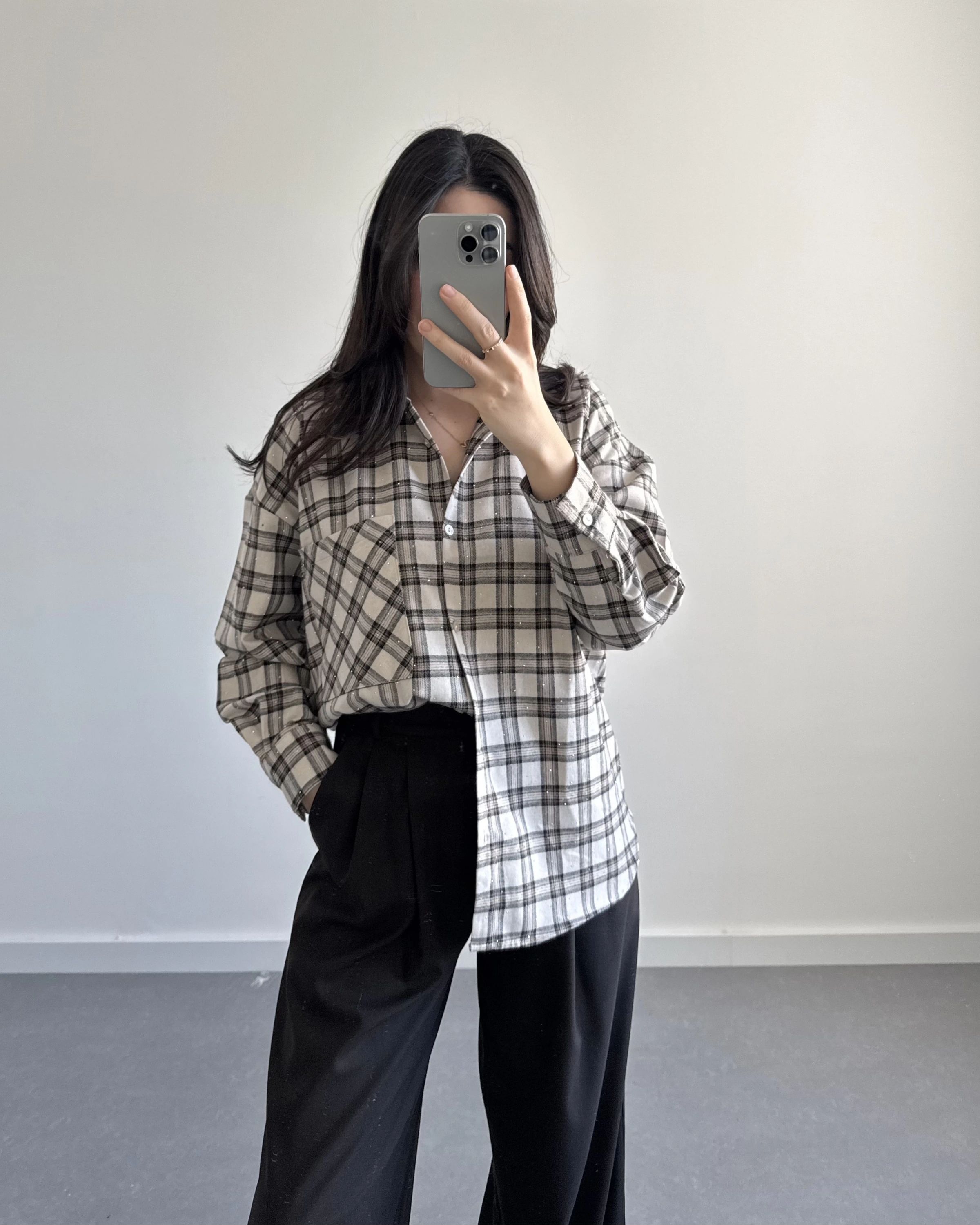 TAŞ TAŞLI EKOSE GÖMLEK