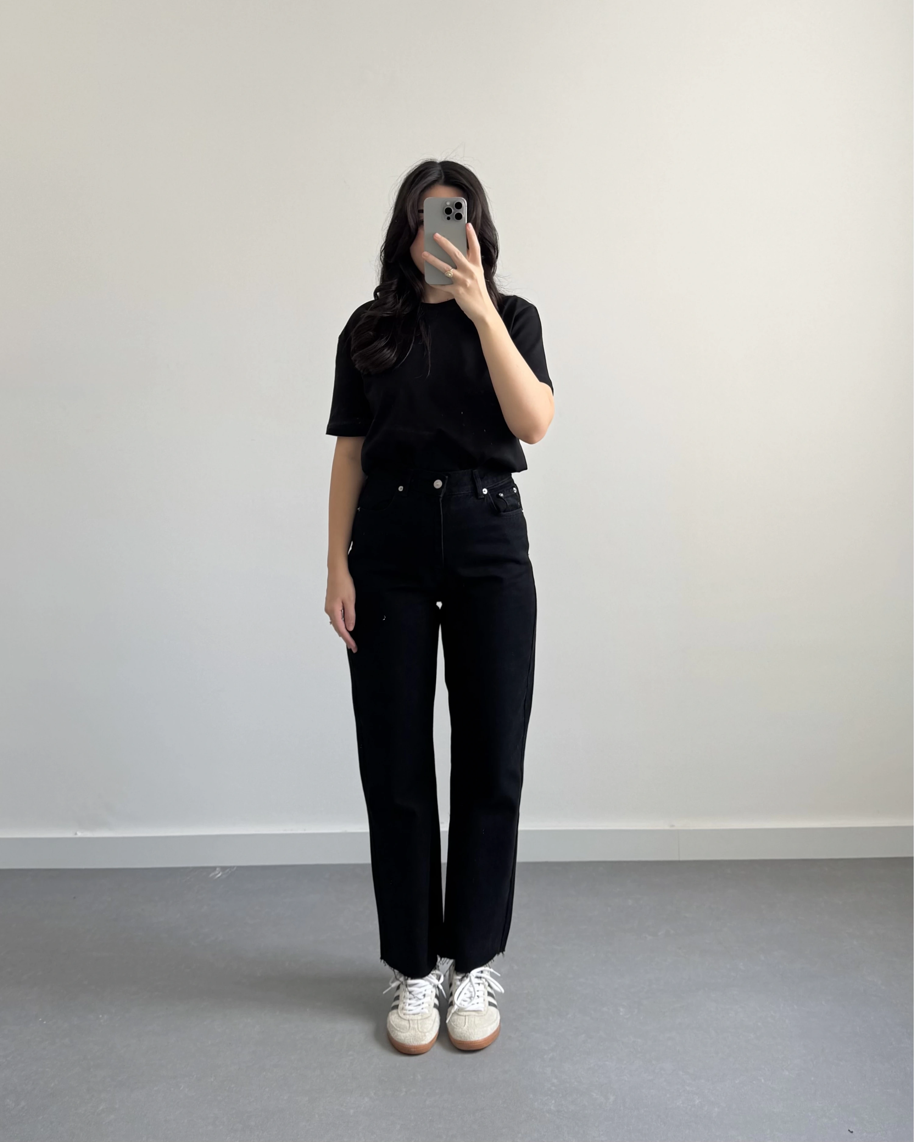 ULTRA YÜKSEK BEL STRAİGHT FİT MODEL SİYAH JEAN