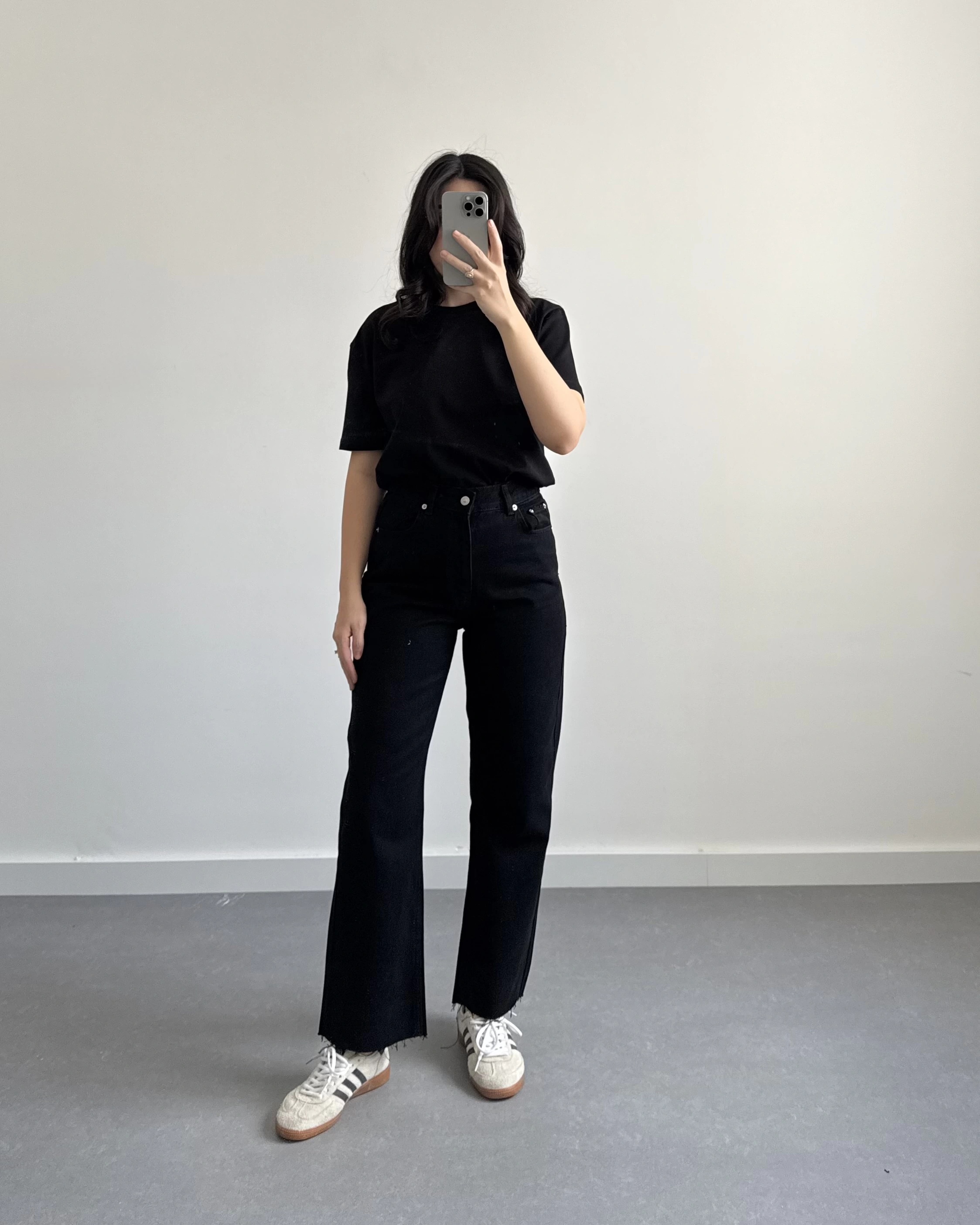 ULTRA YÜKSEK BEL STRAİGHT FİT MODEL SİYAH JEAN