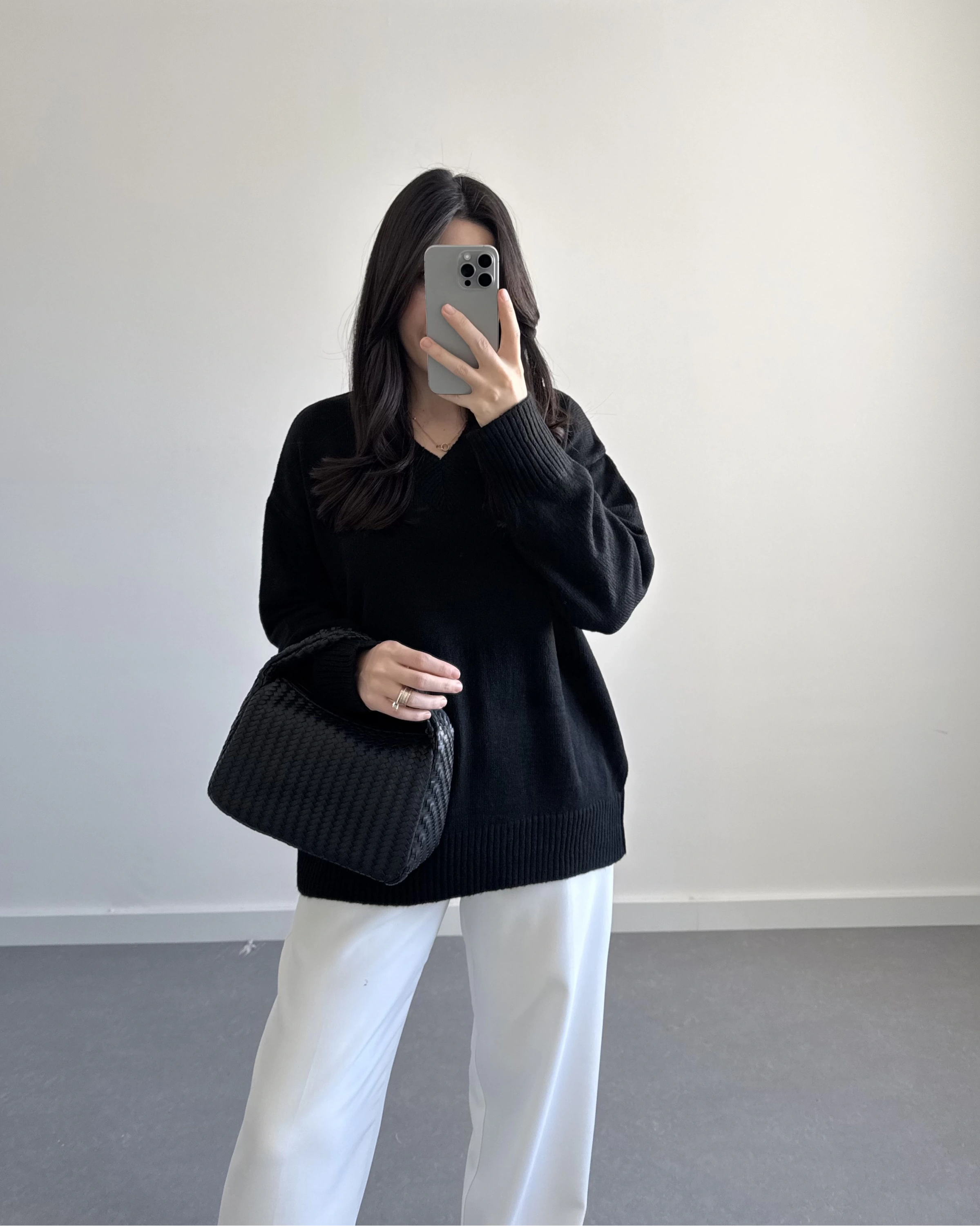 V YAKA PİNTEREST KAZAK SİYAH