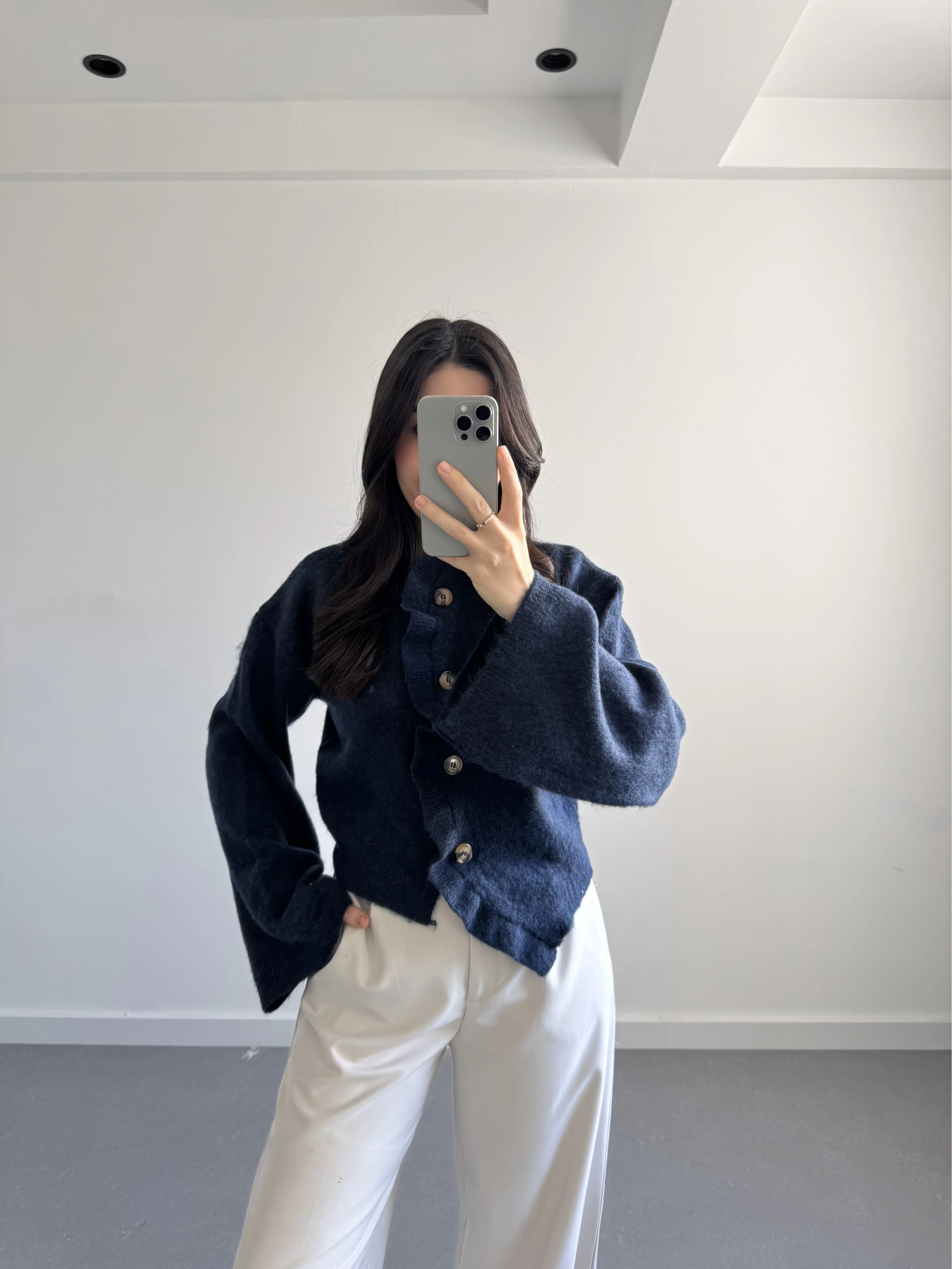 VOLAN DETAYLI TRİKO HIRKA LACİVERT