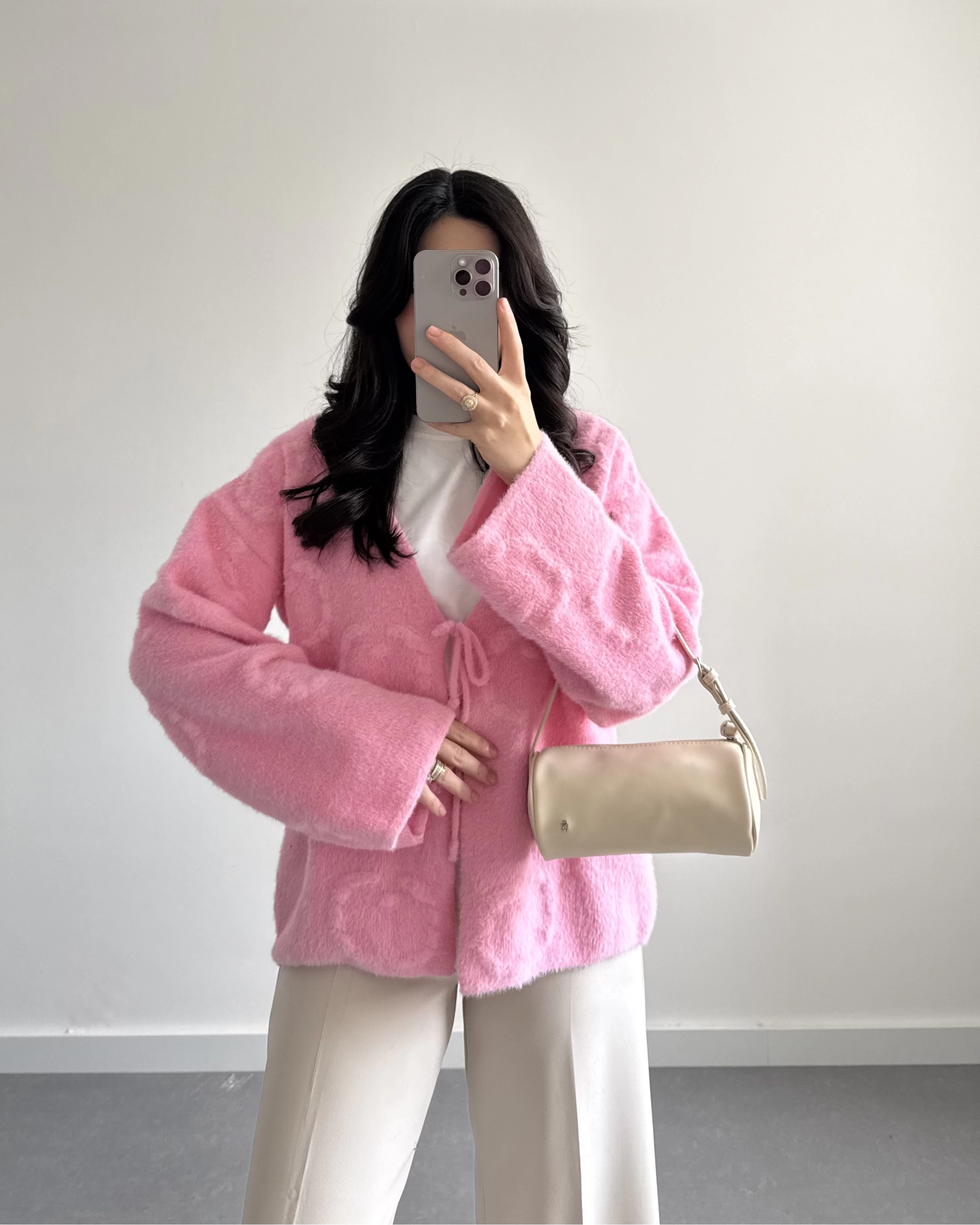 YUMOŞ ÖNDEN BAĞLAMALI HIRKA PEMBE
