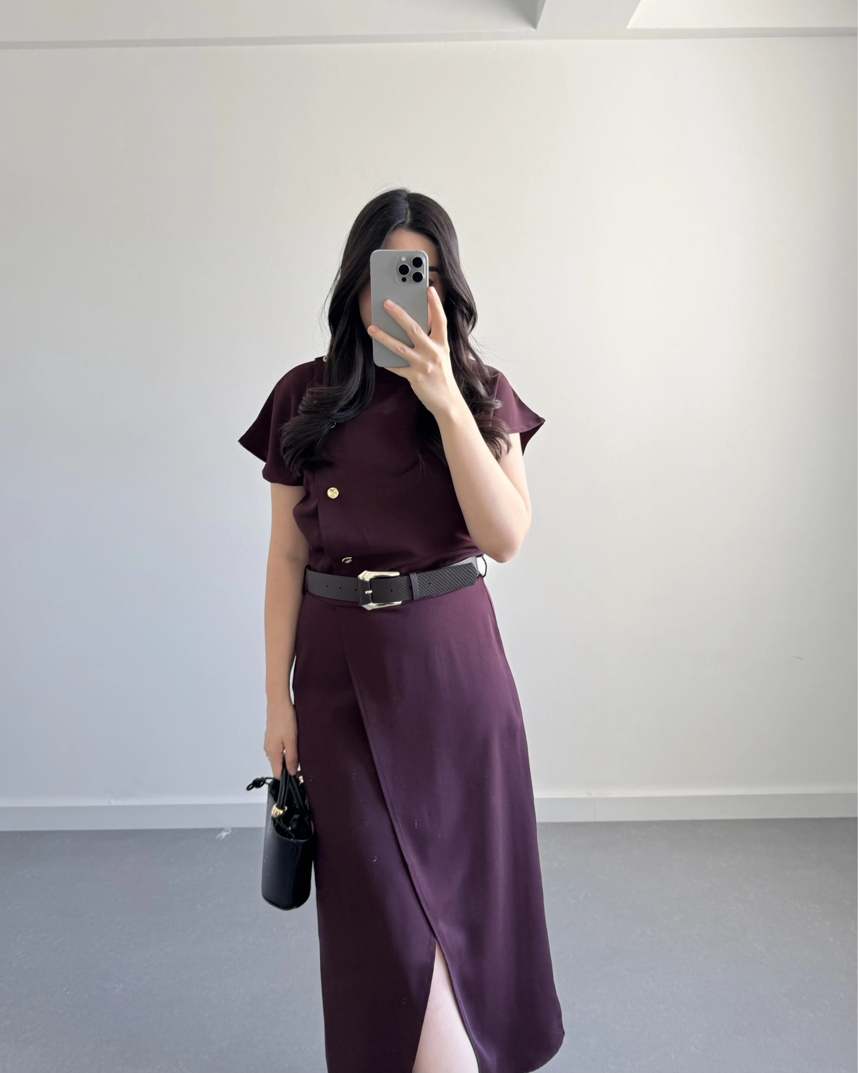 ZR MODEL BORDO KEMERLİ ELBİSE