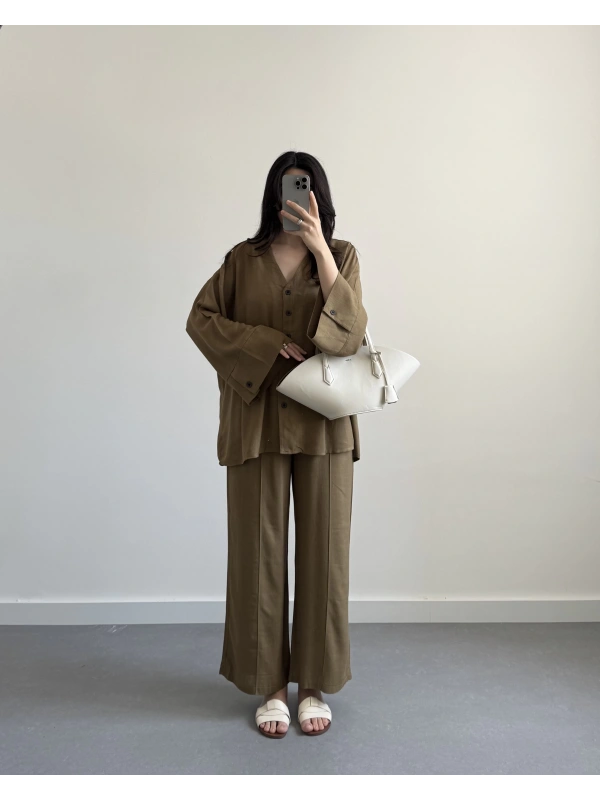 SİYAH DÜĞME DETAYLI TAKIM SOFY HAKİ