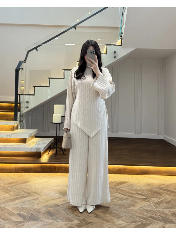 ÇAĞLA ASİMETRİK ÇİZGİLİ TAKIM-256046