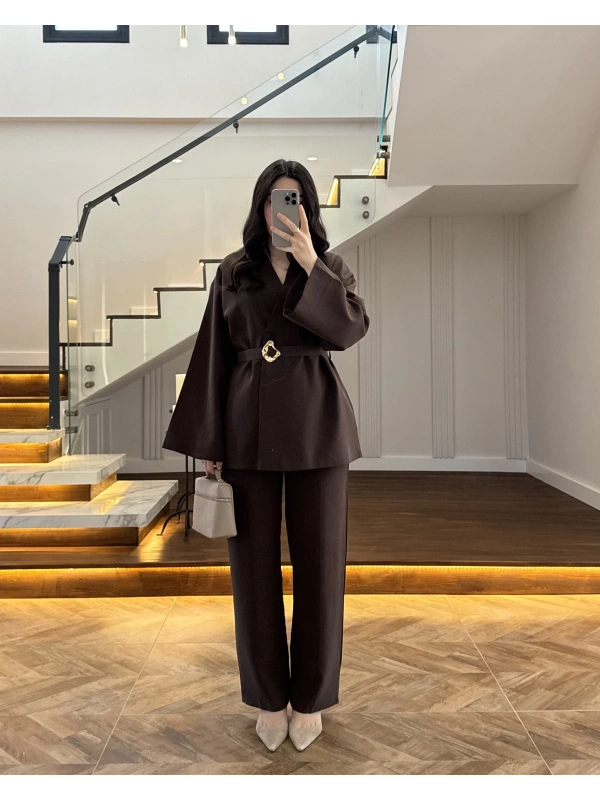 KAHVE ÖNÜ DÜĞMELİ TOKALI TAKIM-9021