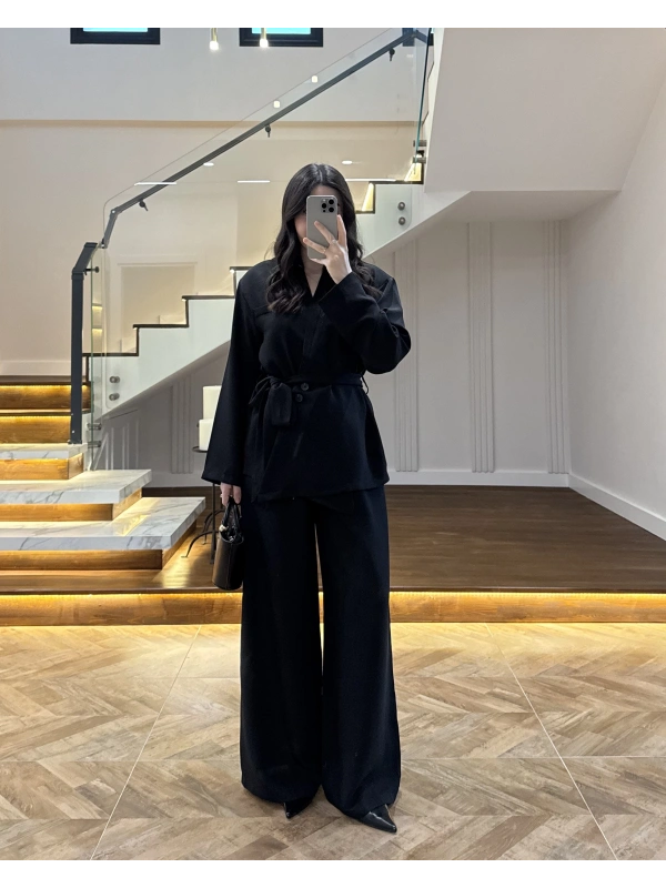 SİYAH VATKALI ASİMETRİK CEKETLİ TAKIM-60609