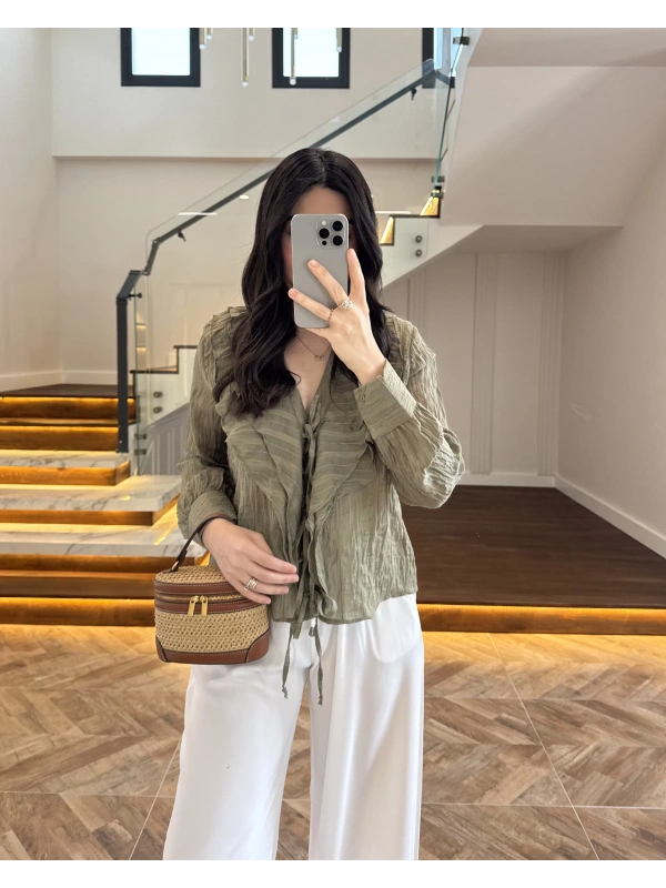 HAKİ ÖNÜ FIRFIR BAĞLAMA DETAYLI BLUZ-1069