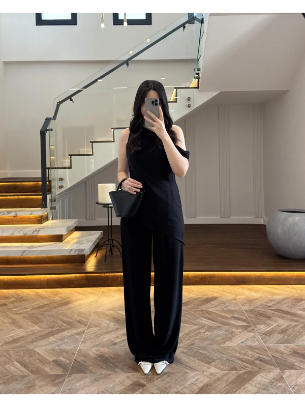 SİYAH ASİMETRİK TEK OMUZ BLUZ TAKIM-267330
