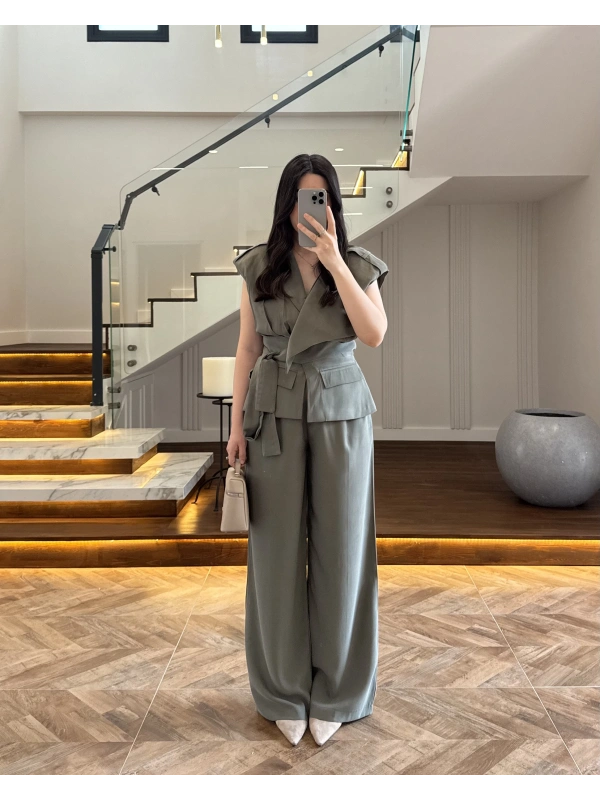 HAKİ BELİ KUŞAKLI YELEK PANTOLON TAKIM-580769