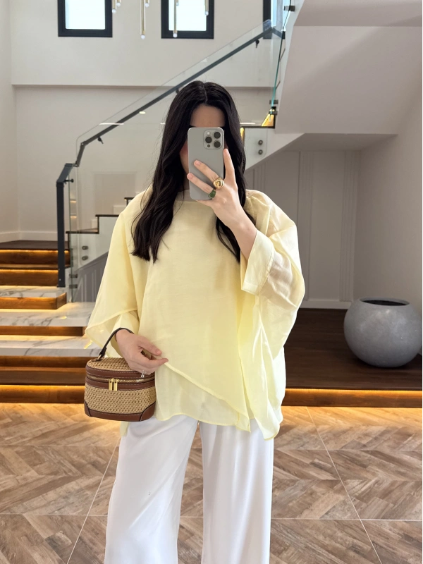 SARI UÇUŞAN PELERİN BLUZ-5026