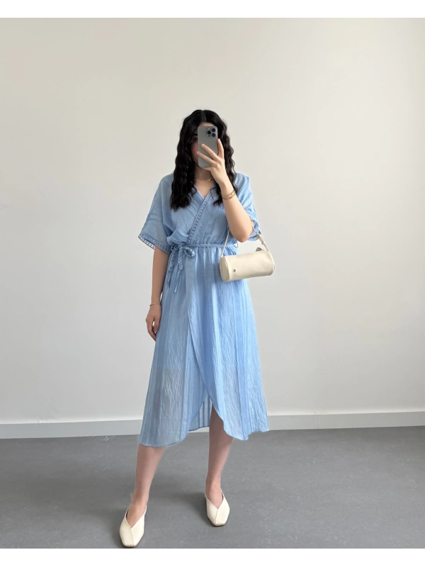 AVA MAVİ KURUVAZE ÖRGÜ KEMERLİ ELBİSE