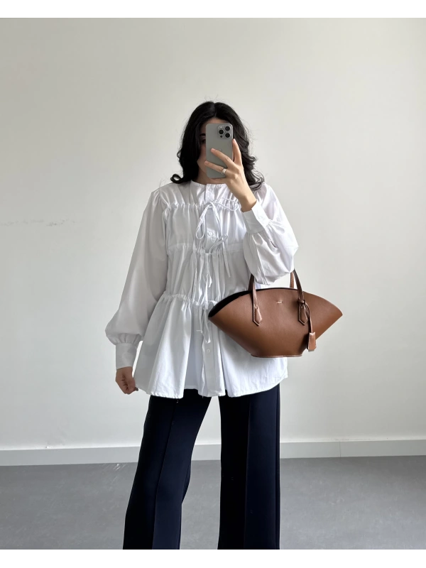 BEYAZ BÜZGÜLÜ PİNTEREST GÖMLEK