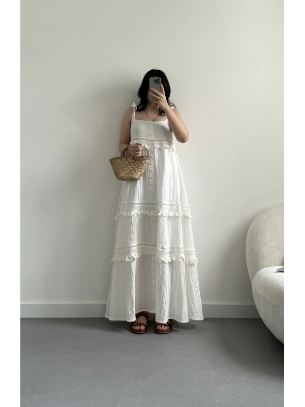 Beyaz uzun keten elbise