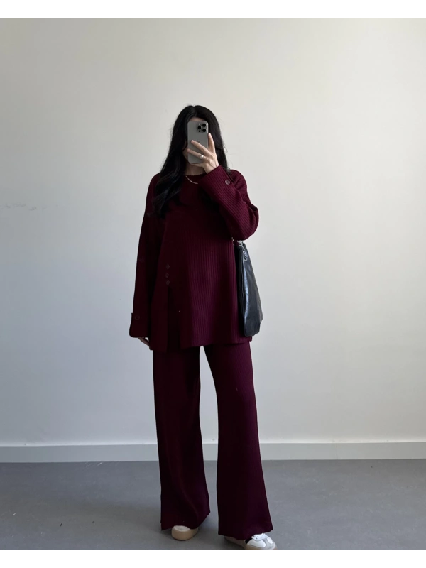 BORDO DÜĞMELİ TRİKO TAKIM