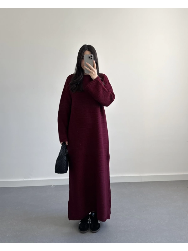 BORDO UZUN TRİKO ELBİSE