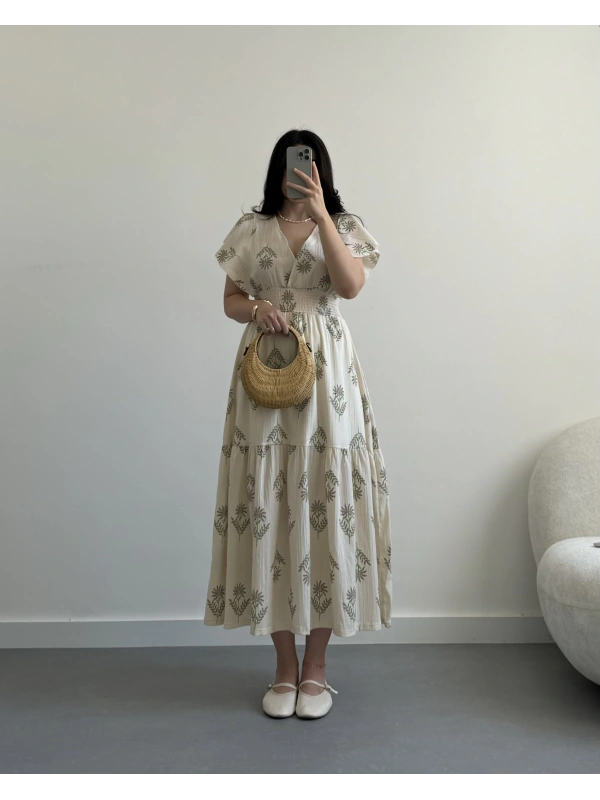 Cora yeşil desenli midi boy elbise