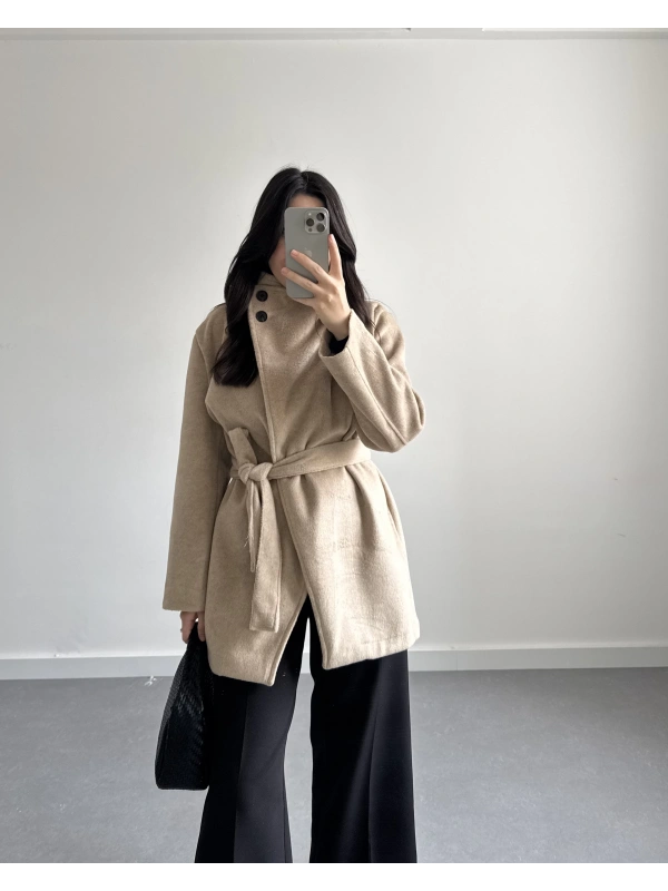 DİK YAKA KAŞE KABAN BEJ