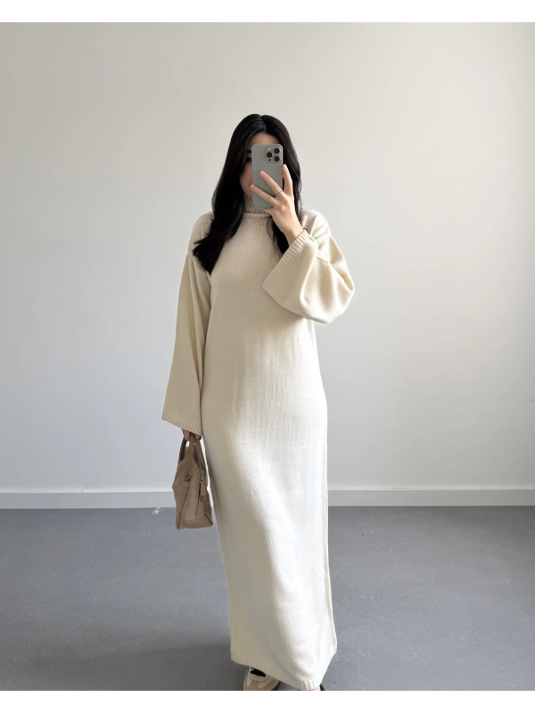 EKRU BALIKÇI YAKA TRİKO ELBİSE