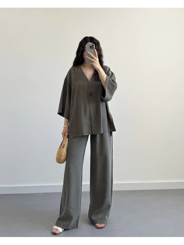 ELESSİ HAKİ ÖNÜ DÜĞMELİ KİMONO TAKIM