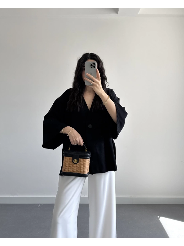 HARDY CREP KUMAŞ ÖNÜ DÜĞMELİ KİMONO SİYAH