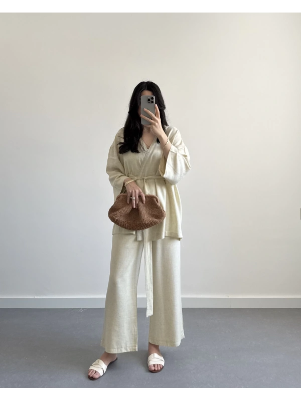 HOLLY SARI KEMER DETAYLI TAKIM