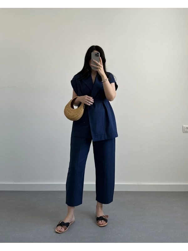 Juno Lacivert Yelekli Kemerli Takım