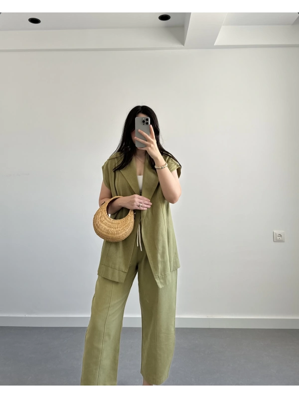 Juno Yağ Yeşil Yelekli Kemerli Takım