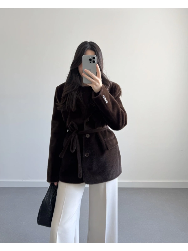 KEMERLİ TÜĞLÜ BLAZER CEKET