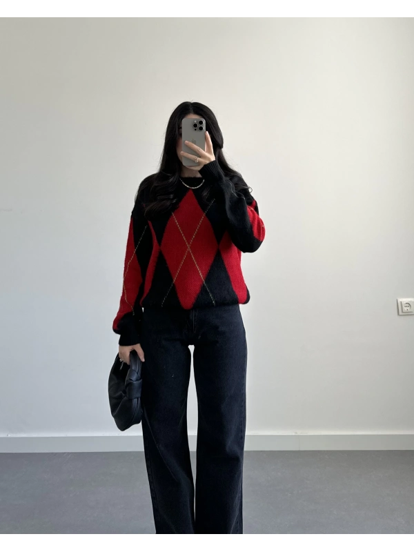 KIRMIZI - SİYAH BAKLAVA DESEN KAZAK