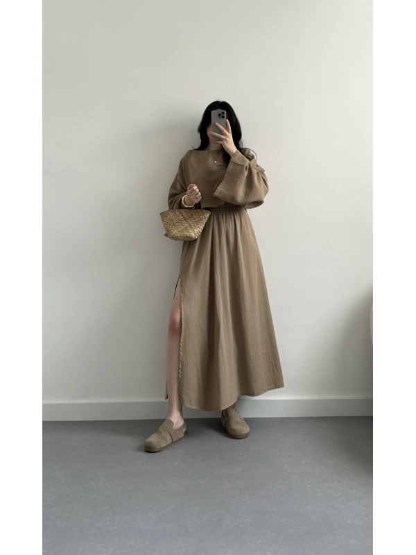 Koyu bej müslin kumaş etekli ikili takım