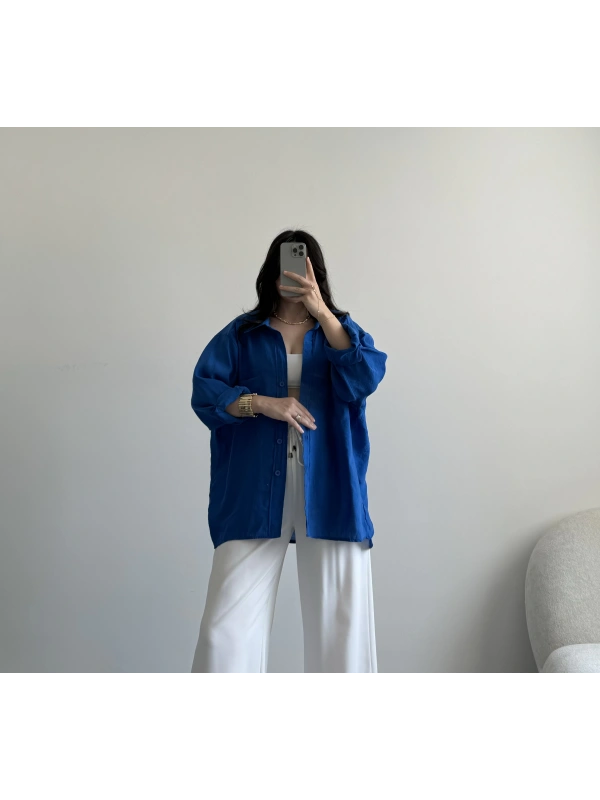 Koyu mavi tensel gömlek
