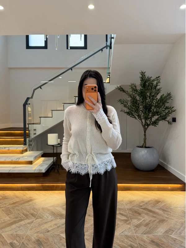 KREM DANTELLİ HIRKA -TH261085
