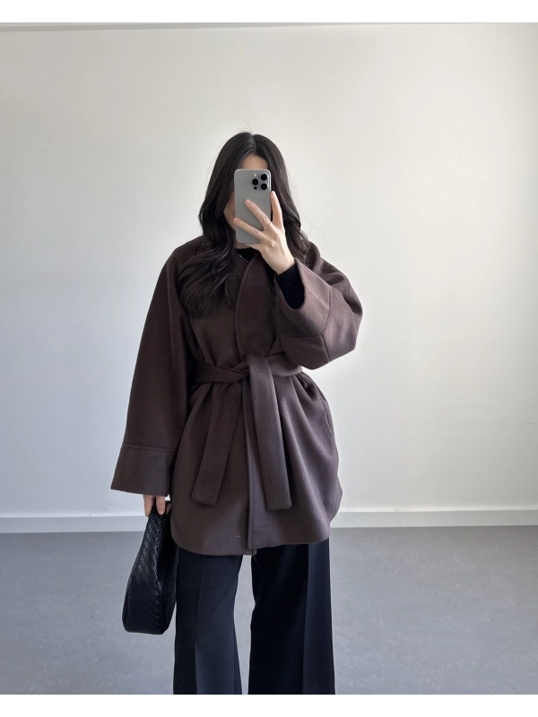 KRUVAZE YAKA İTHAL KUMAŞ KAHVE KABAN