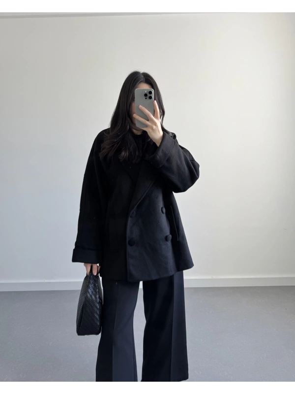 KRUVAZE YAKA KAŞE SİYAH