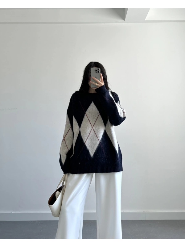 LACİVERT BAKLAVA DESEN YÜN KAZAK