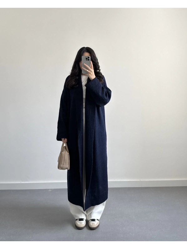 LACİVERT UZUN TRİKO HIRKA