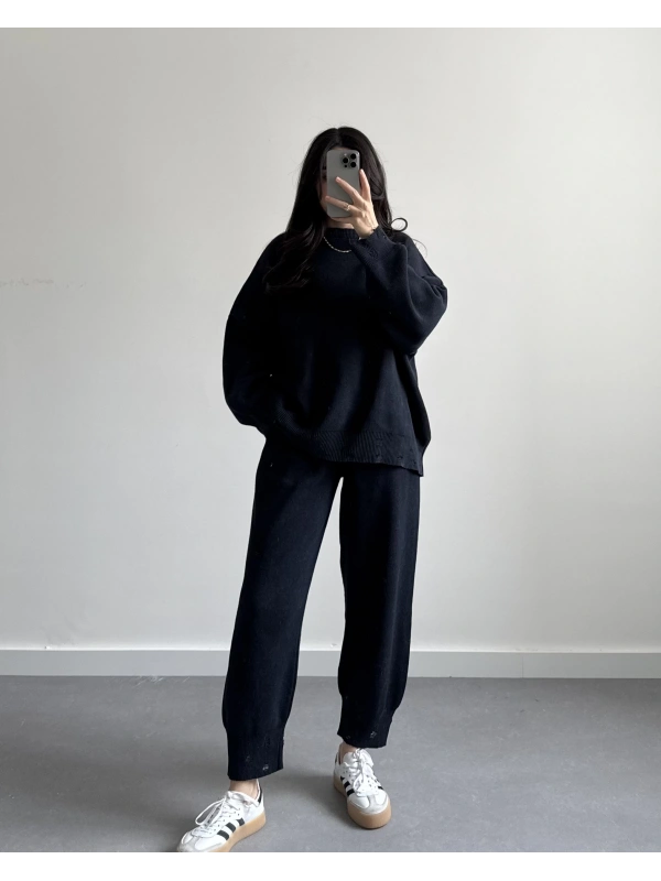 LACİVERT YIRTIK DETAYLI KAZAK PANTOLON TAKIM