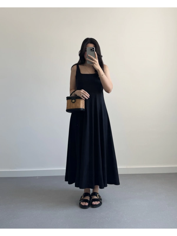 LİVYA SİYAH ASKILI ELBİSE