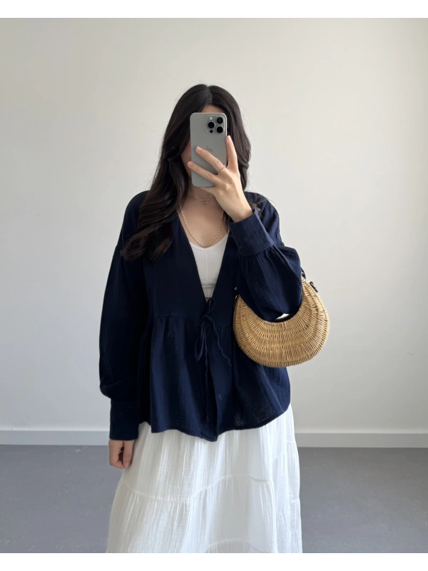 LONE MÜSLİN LACİVERT BLUZ