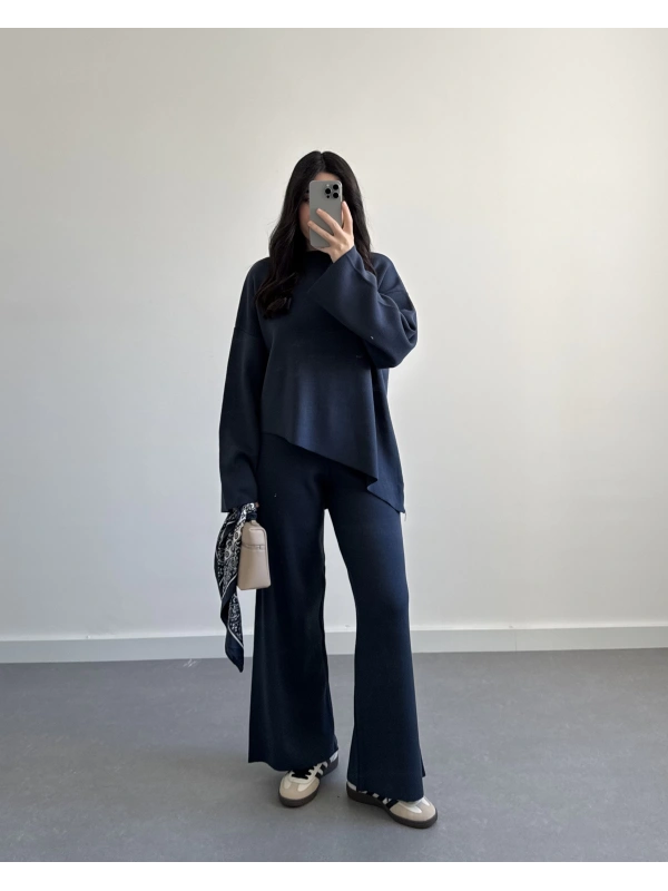 MAVİ ASİMETRİK KESİM TRİKO TAKIM