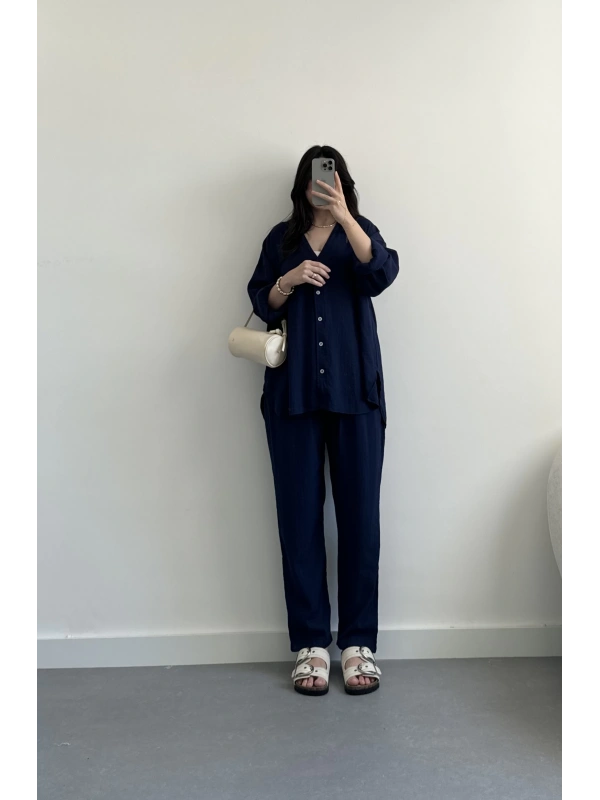 Mia lacivert V yaka tensel gömlek takım