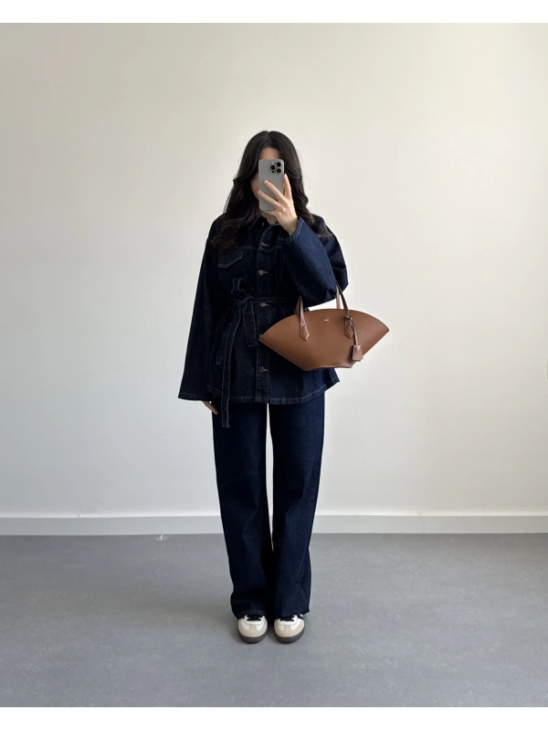 ÖNÜ DÜĞMELİ KUŞAKLI KOT CEKET TAKIM