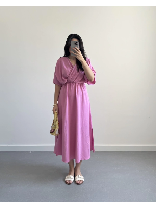 PEMBE KRUVAZE YAKA ELBİSE