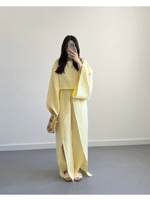 SARI PANTOLONU YIRTMAÇLI TASARIM TAKIM