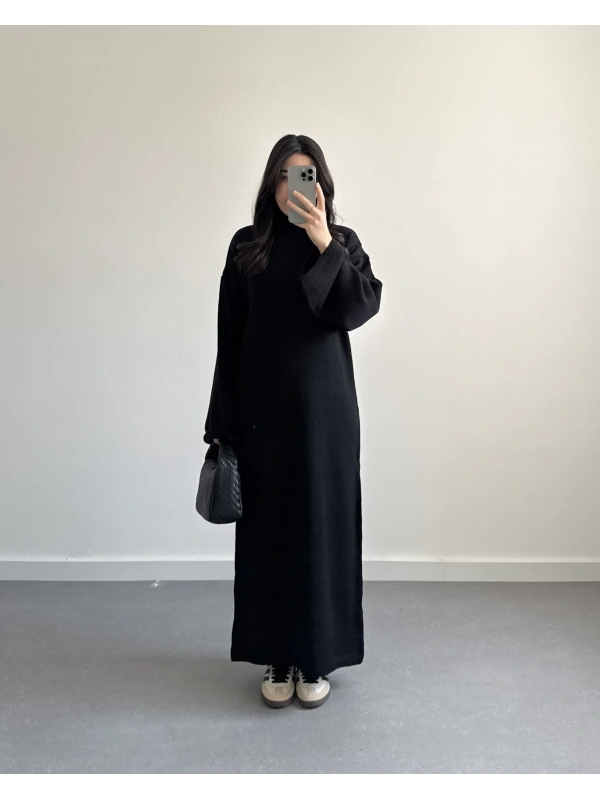 SİYAH BALIKÇI YAKA TRİKO ELBİSE