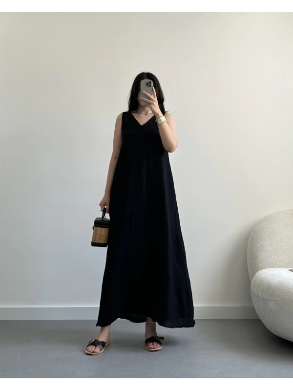 Siyah Keten Kumaş Cepli elbise