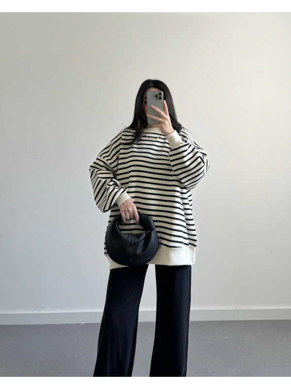 SİYAH -KREM ÇİZGİLİ OVERSİZE SWEATSHİRT